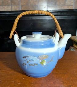 Vintage Japanese Nakagama decorative porcelain blue ombre crane teapot