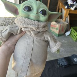 Star Wars Mandalorian The Child Doll