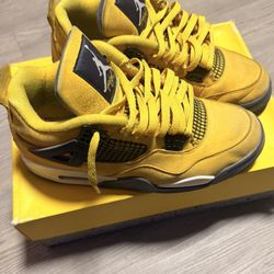 Air Jordan 4 Lightning Used Size 8.5