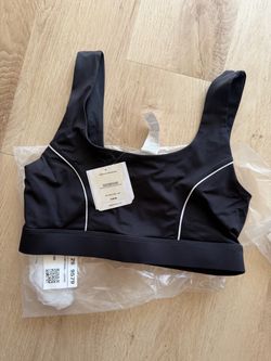 Fabletics sports bra & leggings outfit, never worn