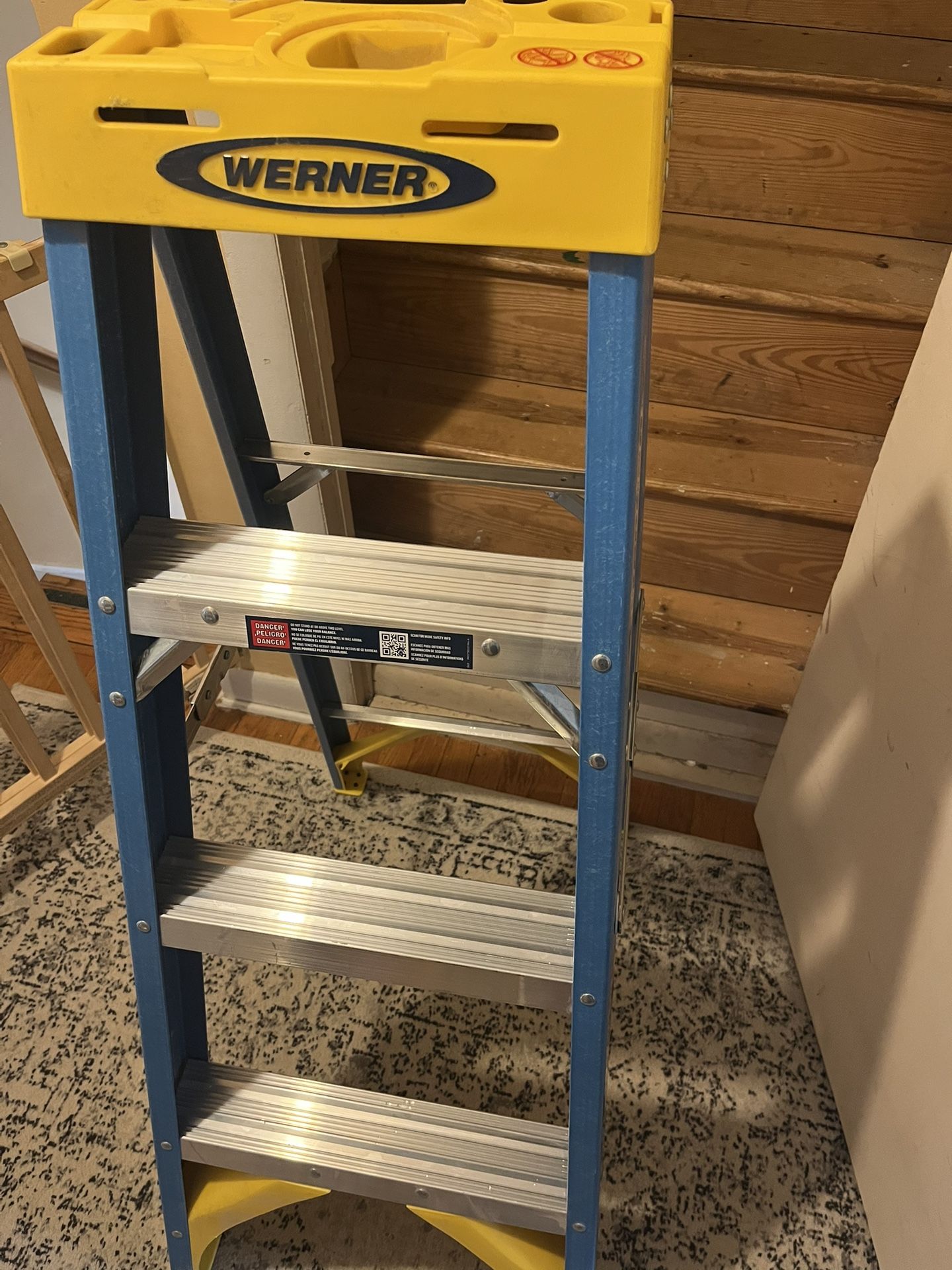 Werner 4 Foot Fiberglass Step Ladder