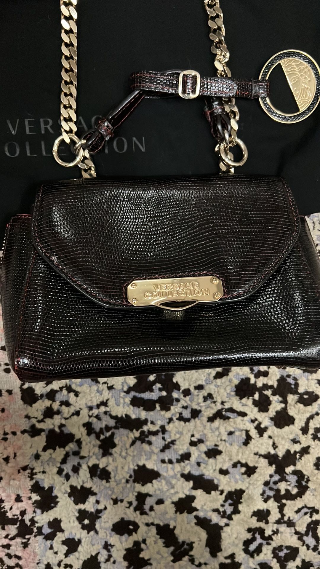 Versace 1969 Shoulder Bag, Purse, Handbag, Crossbody Bag for Sale in Los  Angeles, CA - OfferUp