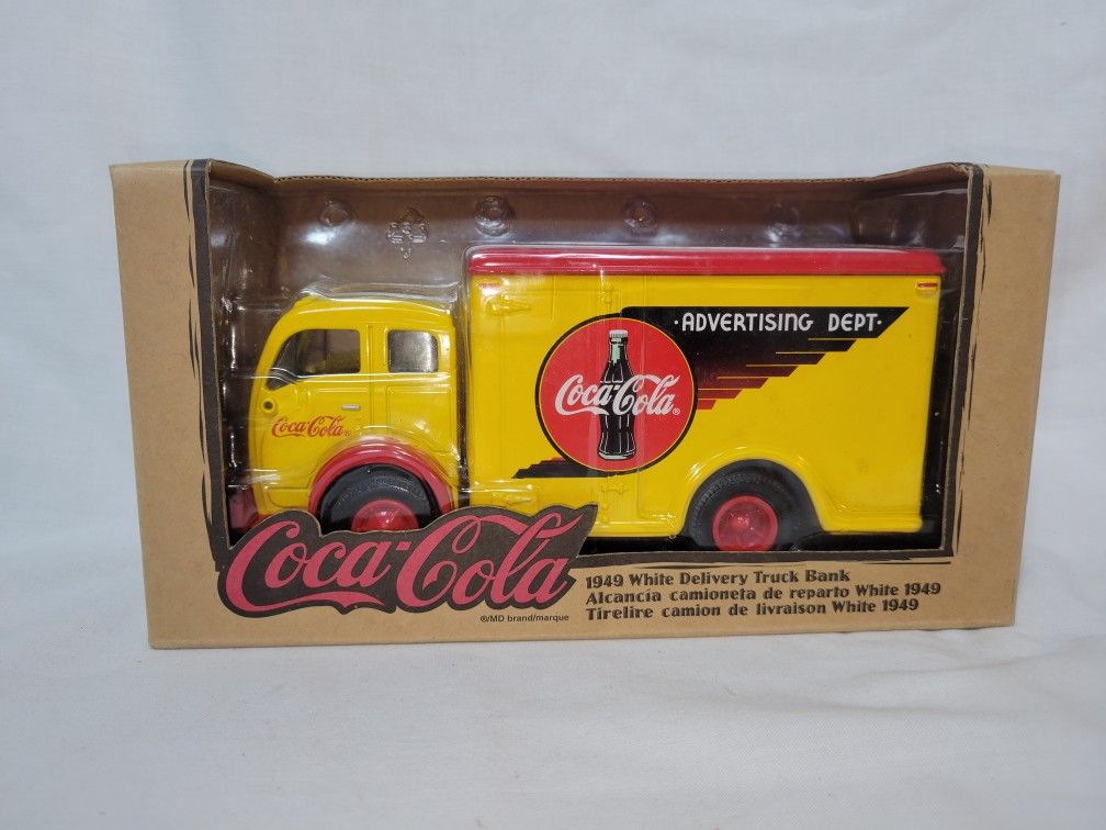 1949 WHITE COCA-COLA DELIVERY TRUCK BANK