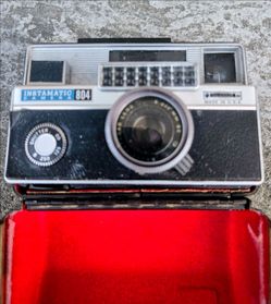 Vintage Kodak Instamatic Camera in Black Case