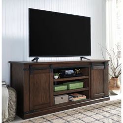 Sterling Rustic Farmhouse 70" TV Console