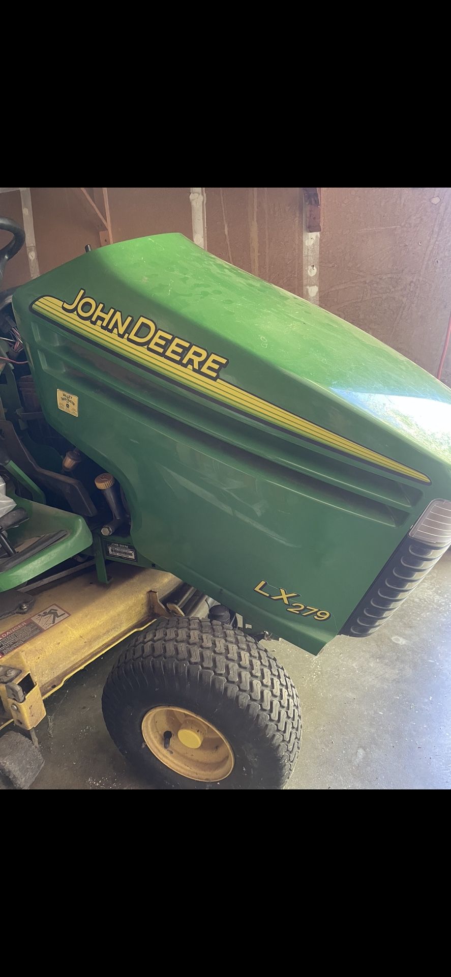 JOHN DEERE WELL KEPT. Needs Battery!!