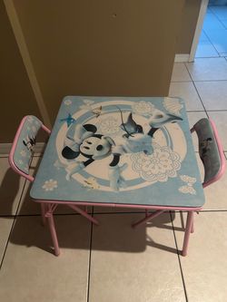 Minnie Mouse Kids Folding Table and Chair Set