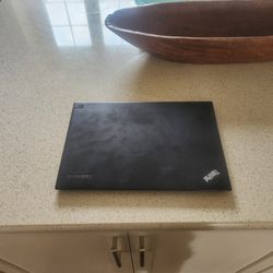 Think Pad ULTRABOOK