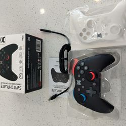 Brand new Nintendo switch pro controller with replaceable faceplate