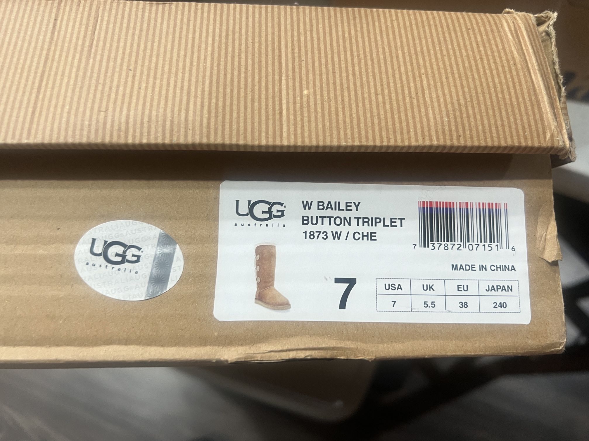 Ugg Boots Bailey Button