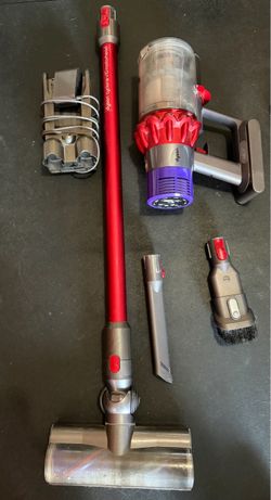Dyson v11 vacuum, *needs new battery