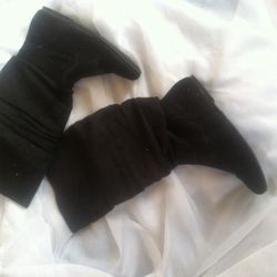 Black autumn boots