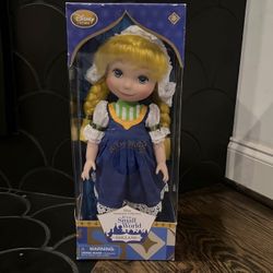  New In Box! "DISNEY" Animators' Collection It's A Small World HOLLAND DOLL