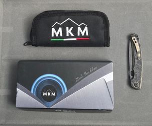 MKM-Maniago Knife Makers Folding Knife 3.25 CPM MagnaCut Steel Blade Titanium/CF