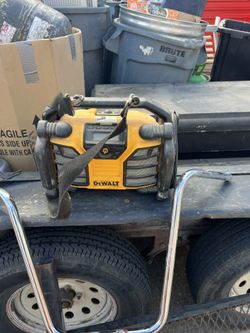 Dewalt Radio/ Charger