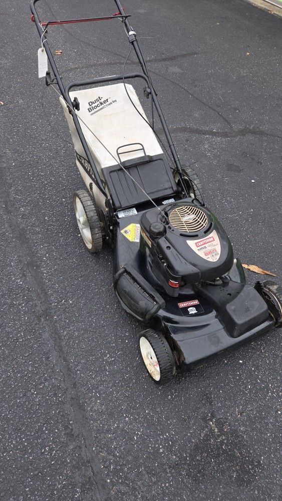Self Propelled 22 Inch Cut Lawnmower With Bag 🎒 