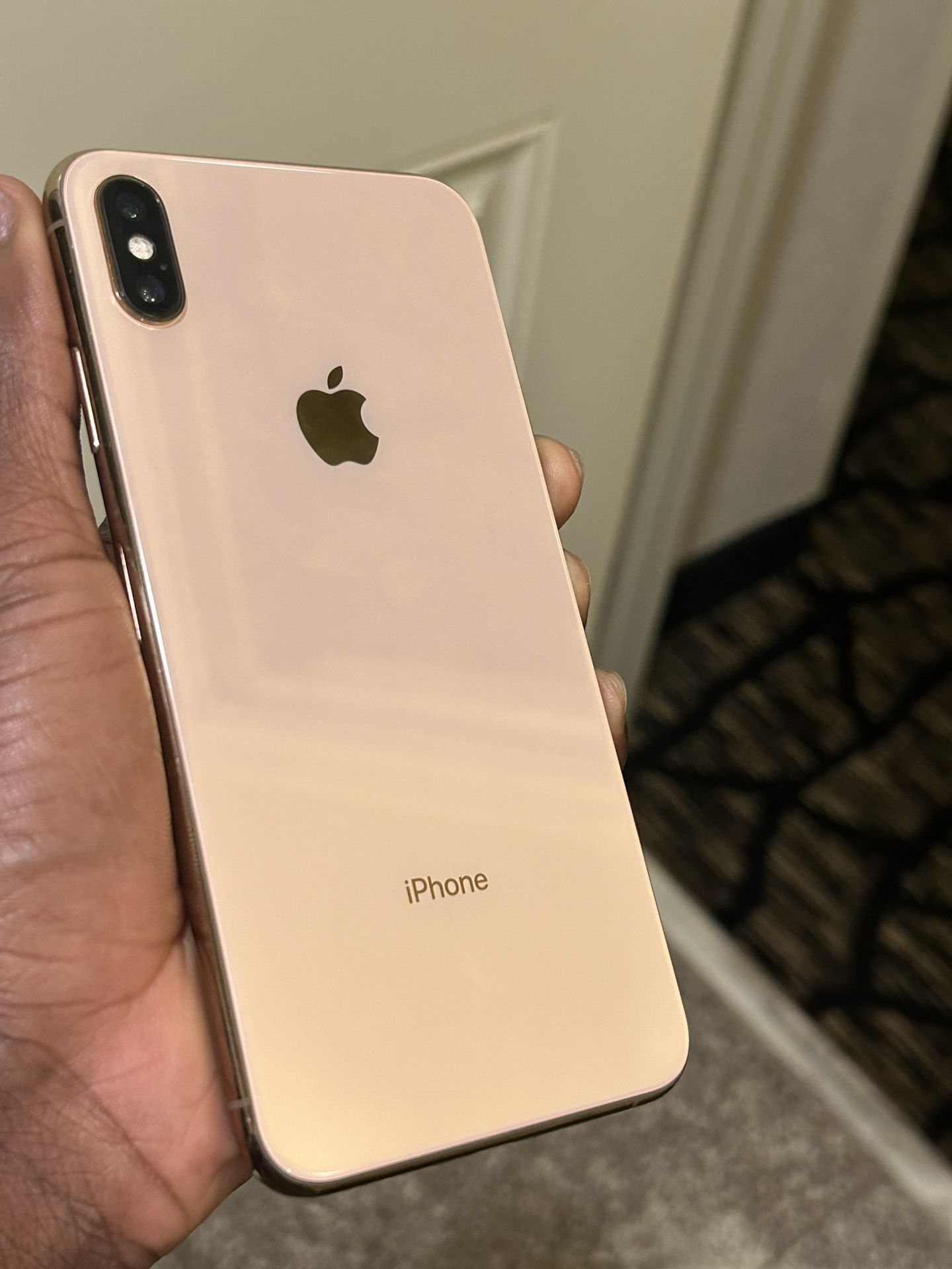 iPhone XS Max 256gb Unlocked for Sale in Lakewood, WA - OfferUp