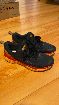 Hoka shoes men size 9.5