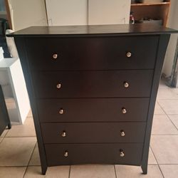 solid Wood Dresser 