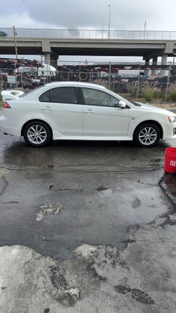2016 Mitsubishi lancer