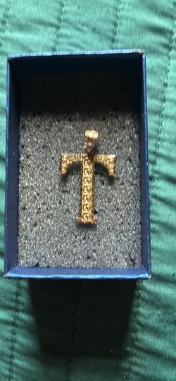 “T” Initial Pendant 10k real gold
