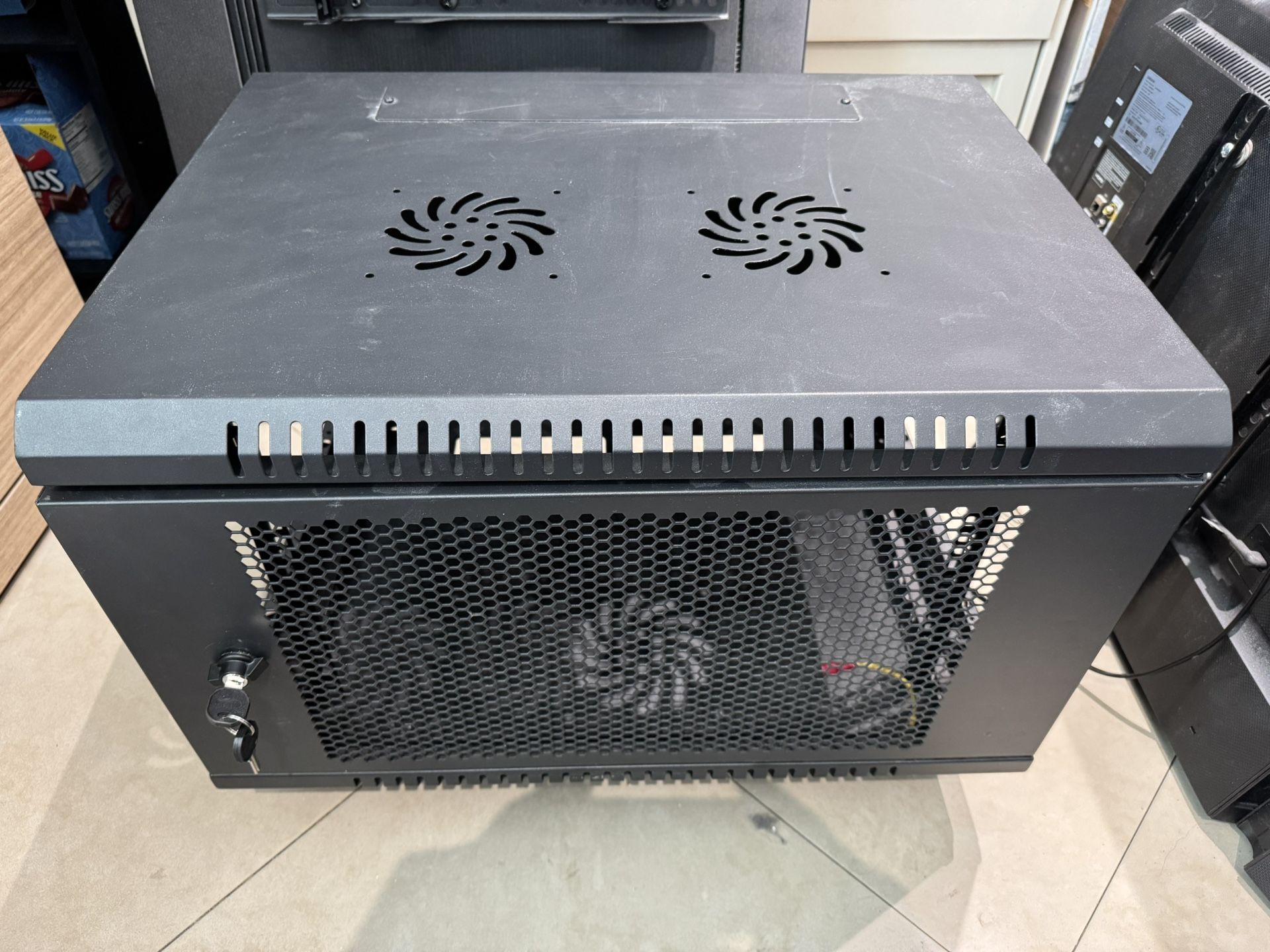 IT Cabinet 19u Rollable