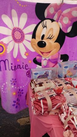 Minnie twin
