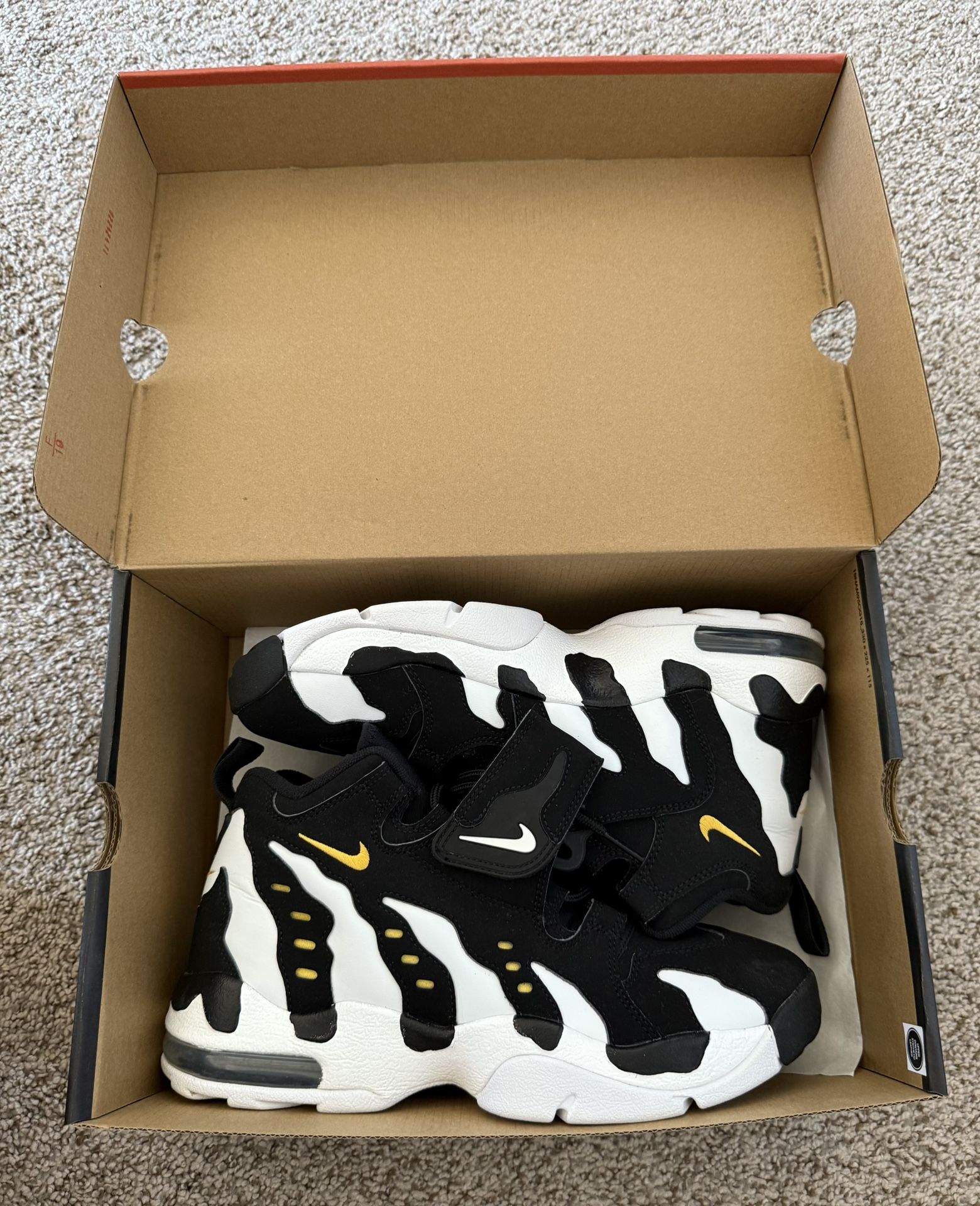 Nike Air Diamond Turf ‘96 Shoes