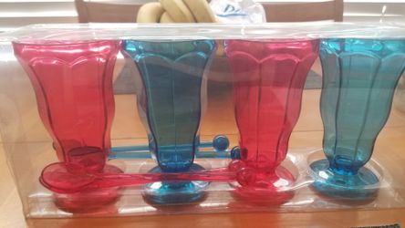 4 new Ice cream glasses