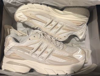 Adidas x Pharrell Jellyfish “Triple White” Size 9M