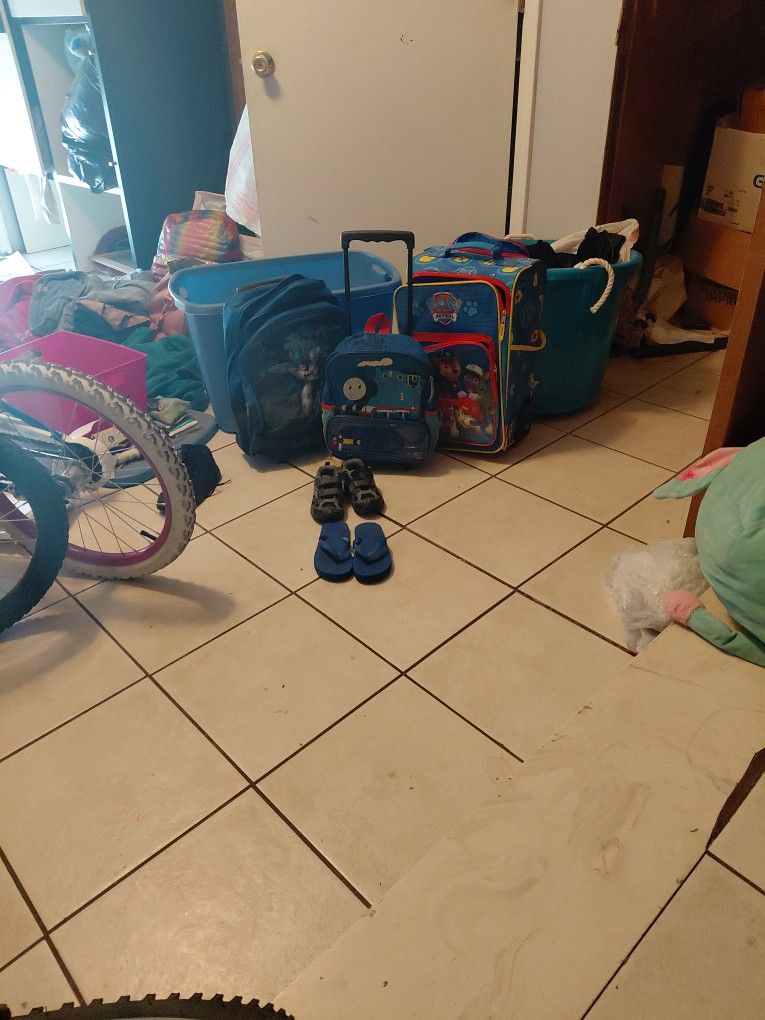 3 Boys Roller Bsckbacks And Shows Size 10 FREE ..COME PICK UP