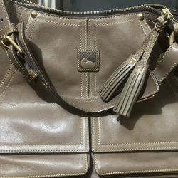 Dooney And Bourke Purse