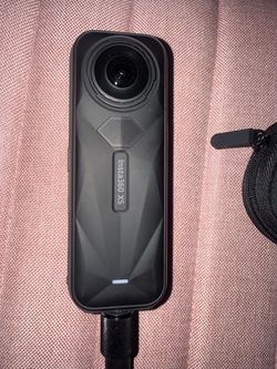 Insta360 X5