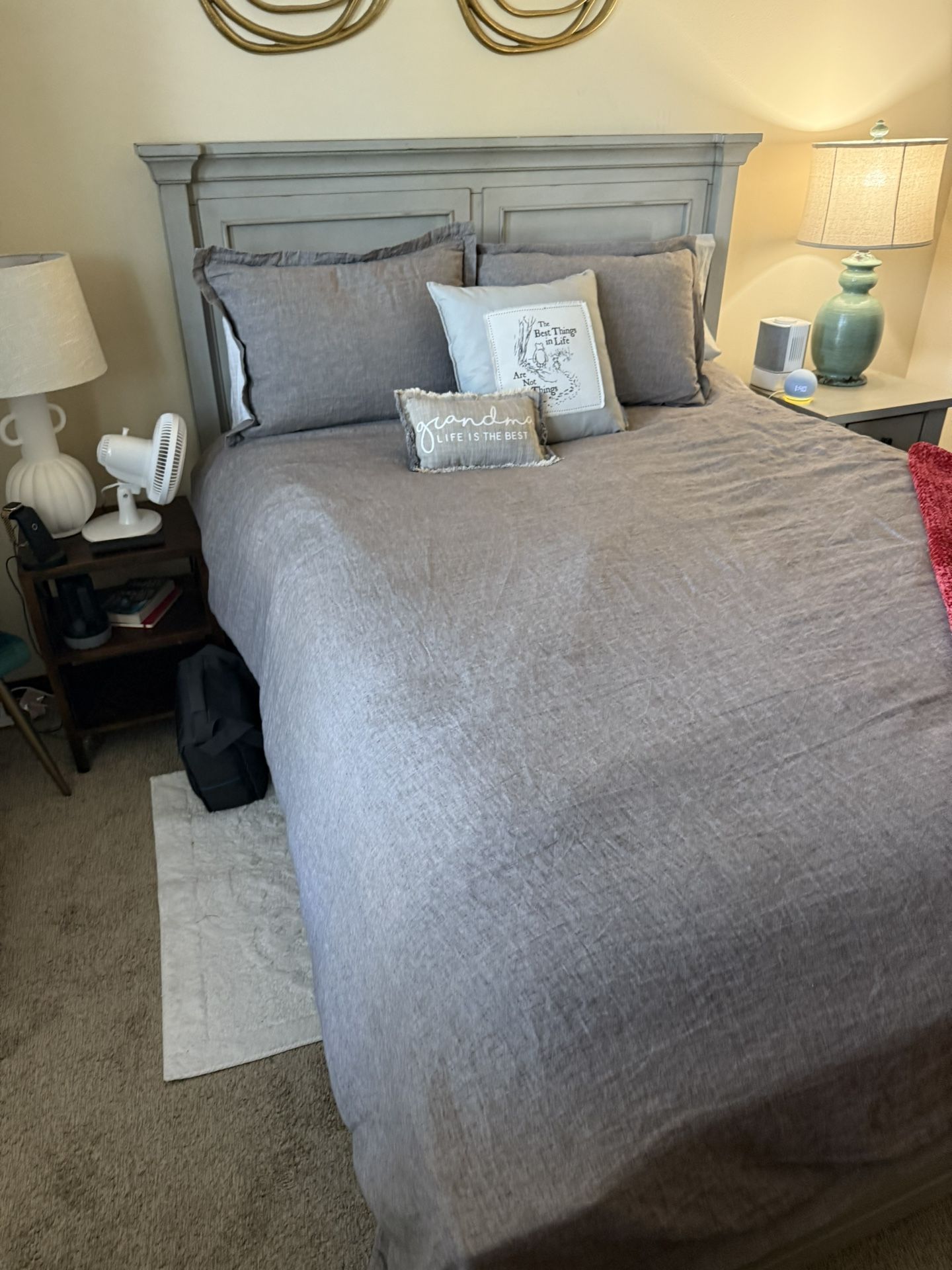 Queen size bedroom set