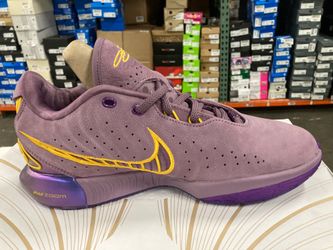 BRAND NEW Nike LeBron XXI Sneakers