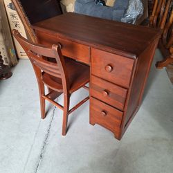 Desk Small Kids Desk $60 FIRM