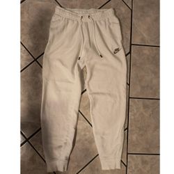 Nike women Joggers - Size Small - White
