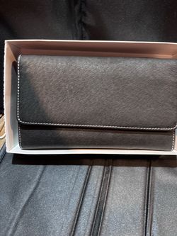 MUNDI Manmade Leather Black Zip Around Wallet Credit Card Slots