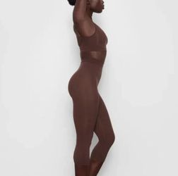 Skims Brown Shapeware  Size L