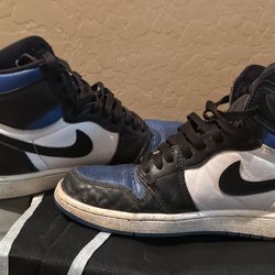 Used High Jordan 1 Royal Toes