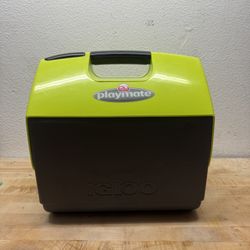 Igloo Playmate Cooler 