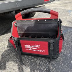 Milwaukee Packout tote 15"