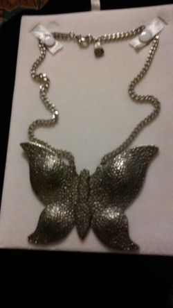 Necklace yochi is this a butterfly ? Has anyone any information about this necklace ?