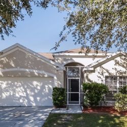 Stunning 3beds And 2baths House Available 