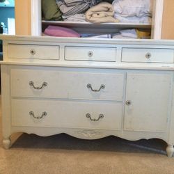 Dresser from Babies R Us for Sale in Lemon Grove CA OfferUp