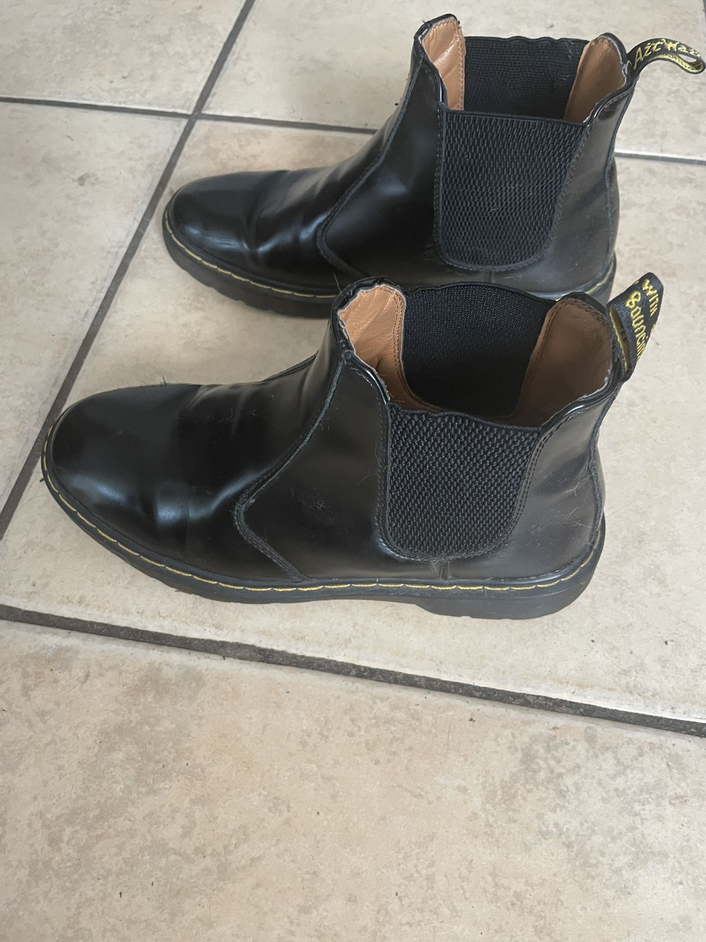 Boots Dr. Martin Black, Size 42 (USA9)