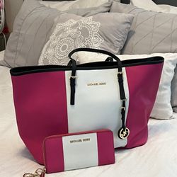 Michael Kors Handbag & Wallet 