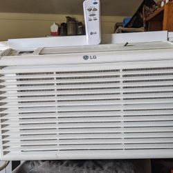 LG 6000 BTU Air Conditioner 