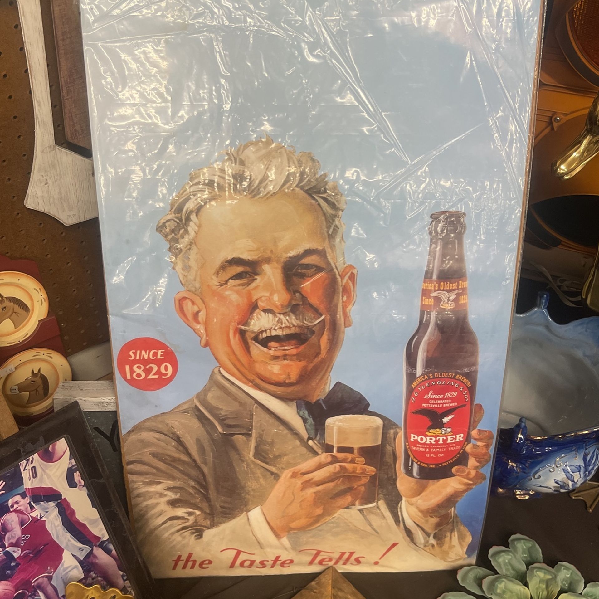 Vintage Yuengling Poste