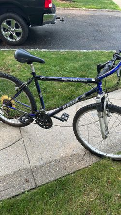 Magna cliff hanger bike
